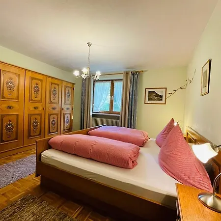 Demelhof Apartmán *